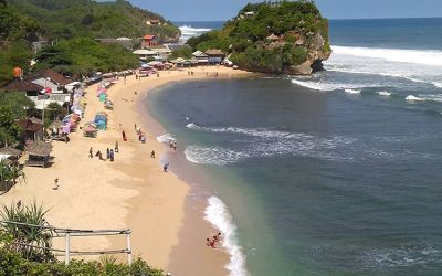 Menikmati Keindahan Pantai Indrayanti (Harga Tiket + Lokasinya)