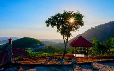 Menikmati Keindahan Gunung Api Purba Nglanggeran