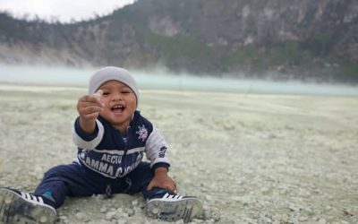 Simak Tips Bermanfaat Untuk Berwisata Membawa Bayi Berikut Ini!