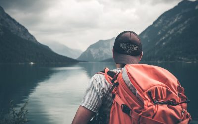 Perlengkapan Standar Backpacker Yang Perlu Dibawa Saat Perjalanan